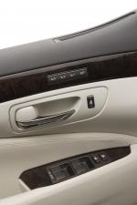 Lexus LS460 2006 года